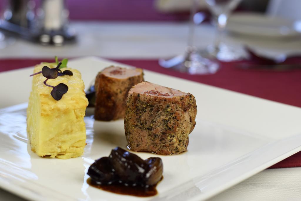 Barock Restaurant & Pension Topolcany Ngoại thất bức ảnh